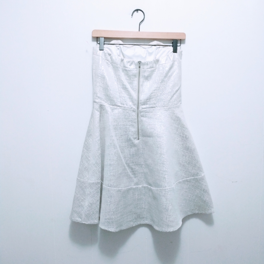 Express Fit and flare strapless metallic dress. Size 8 - Picture 3 of 7